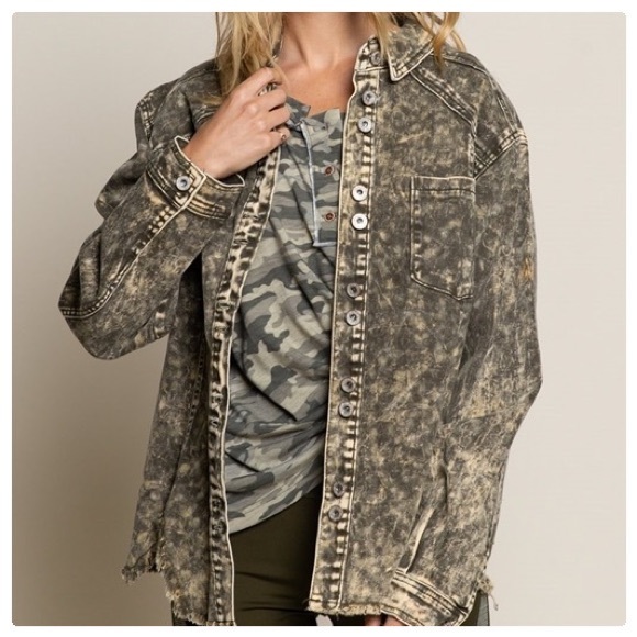 POL Vintage Wash Denim Twill Jacket - Picture 10 of 14